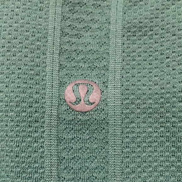 Green swiftly tech short sleeve sz 10 - Picture 4 of 4